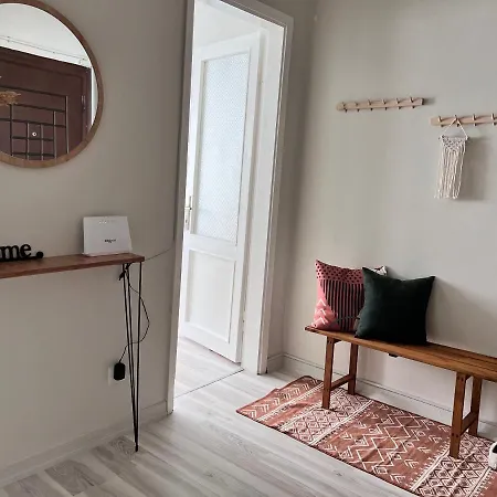 Charm And Cosy 2br Apartment Istanbul