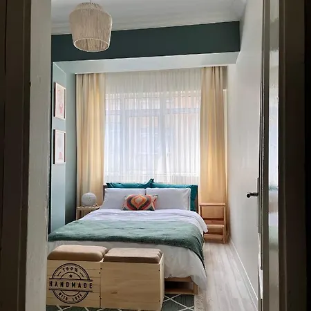 Charm And Cosy 2br Apartment